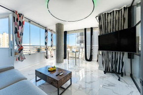 CT 352 - Faro's Torremolinos City Towers 1 - Walking distance to everything